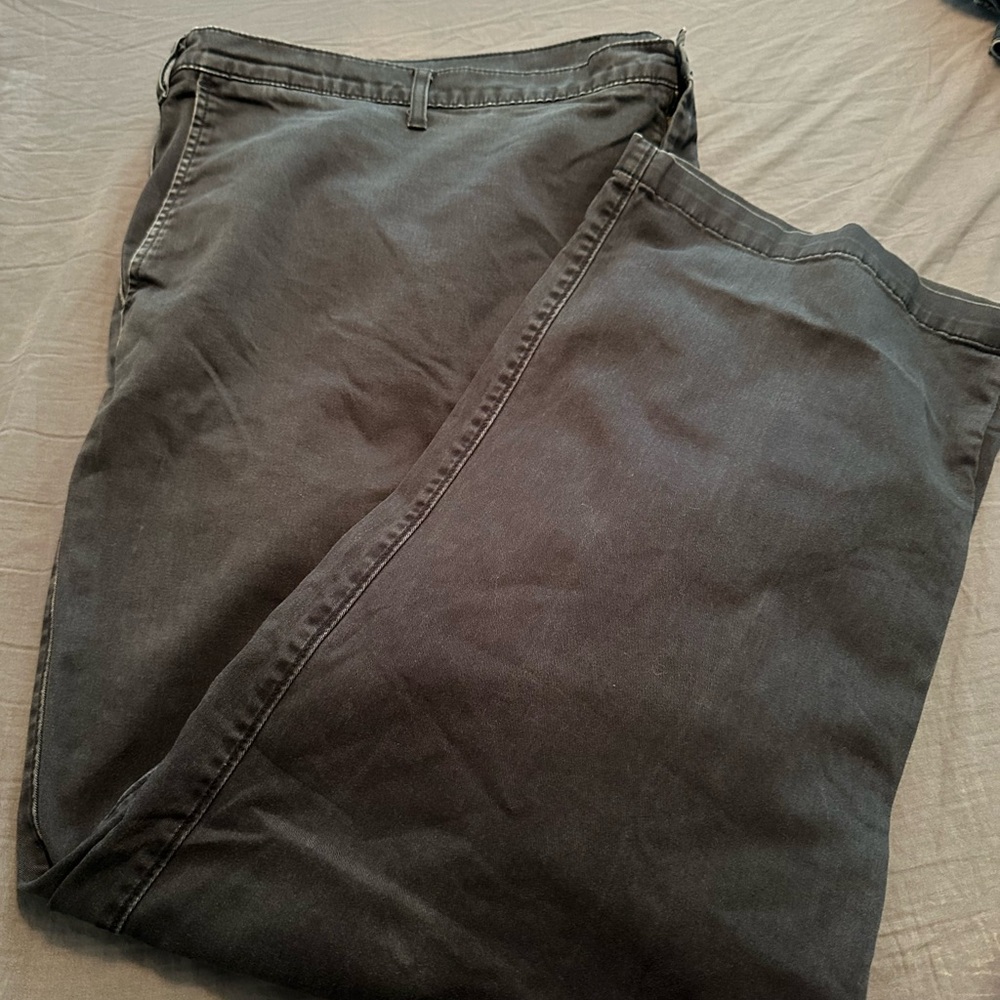 Dockers Men's Dark Gray Chinos